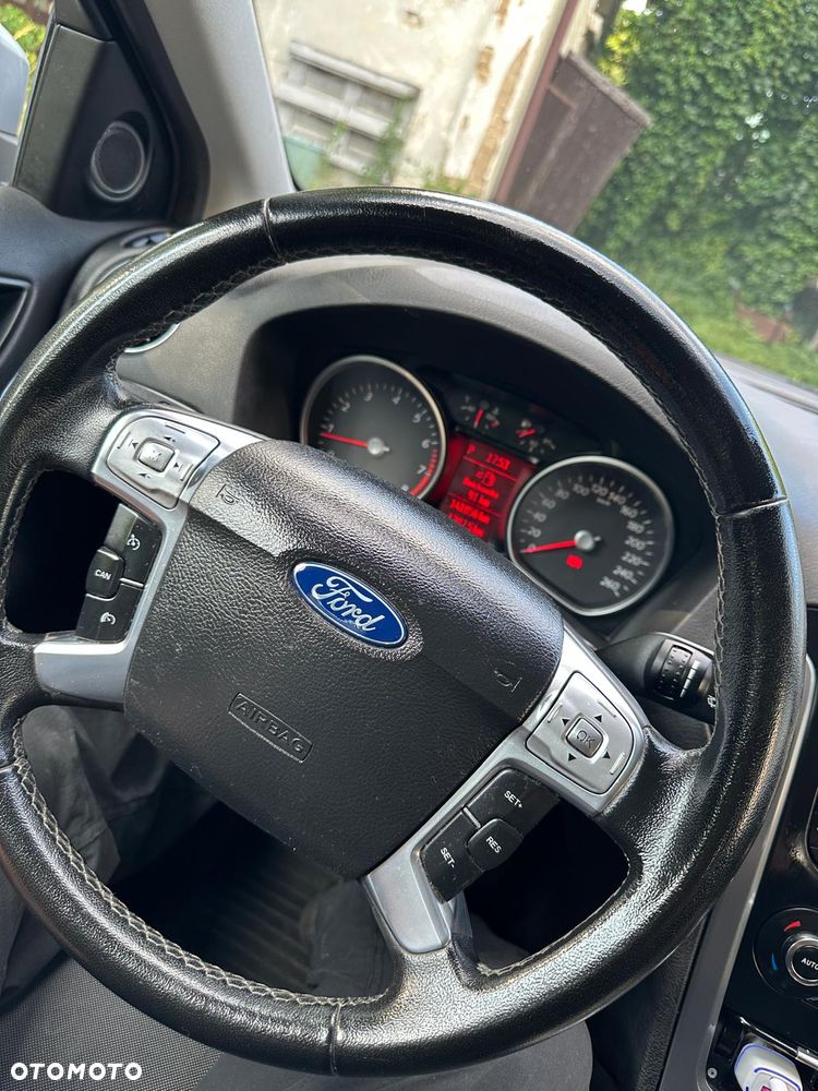 Ford Mondeo - 11