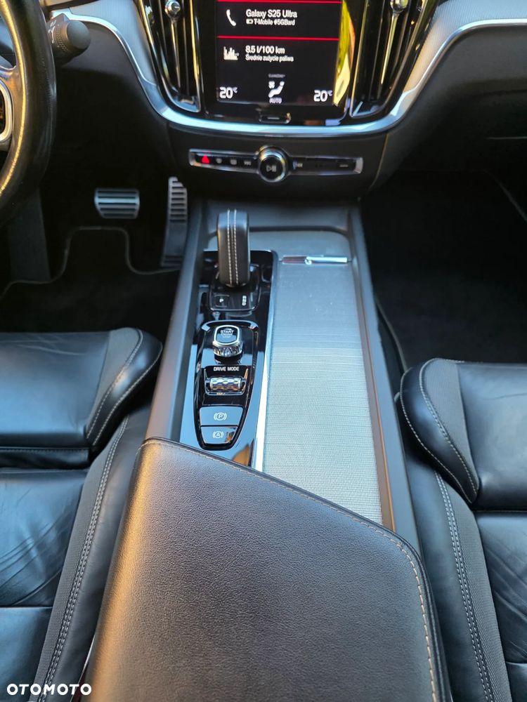 Volvo S60 T5 R-Design - 7