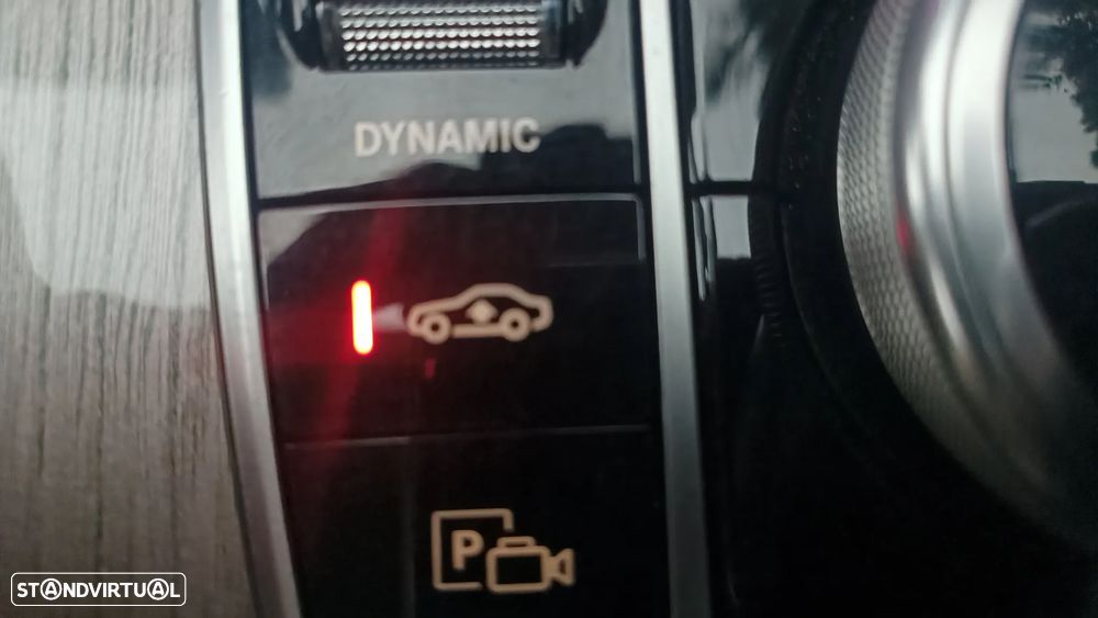 Mercedes-Benz E 200 9G-TRONIC AMG Line - 21