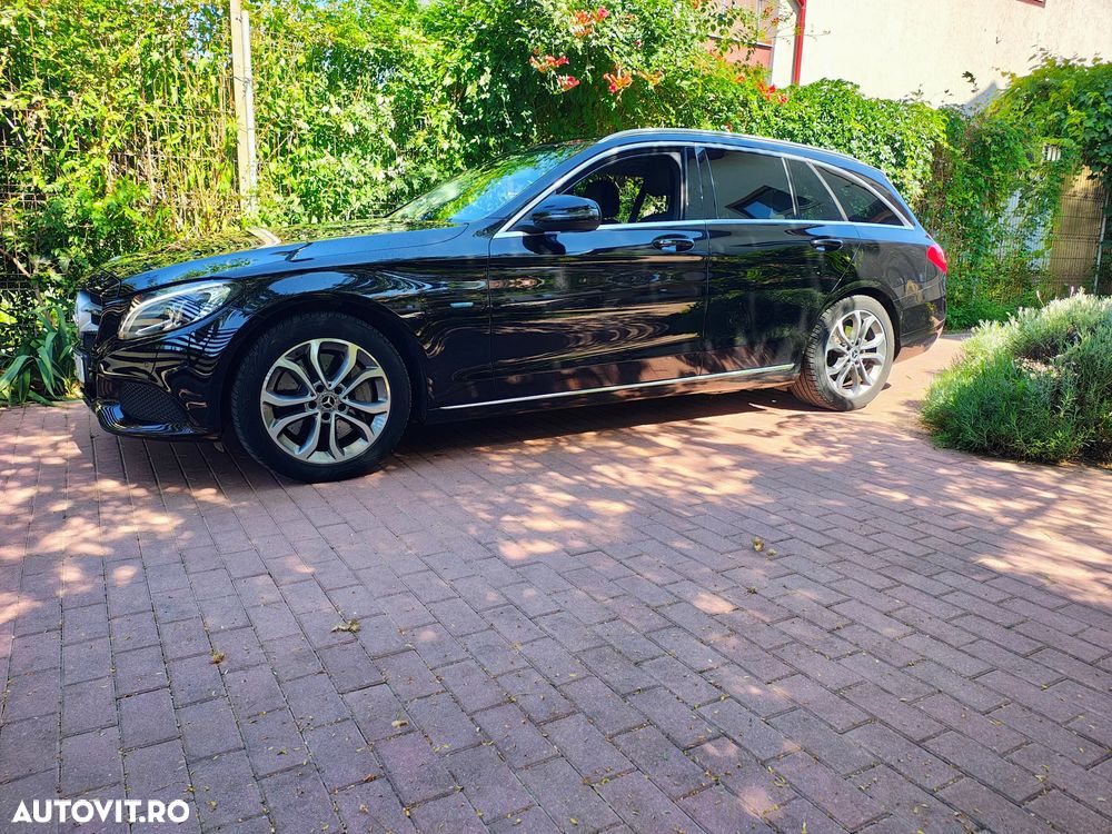 Mercedes-Benz C - 8