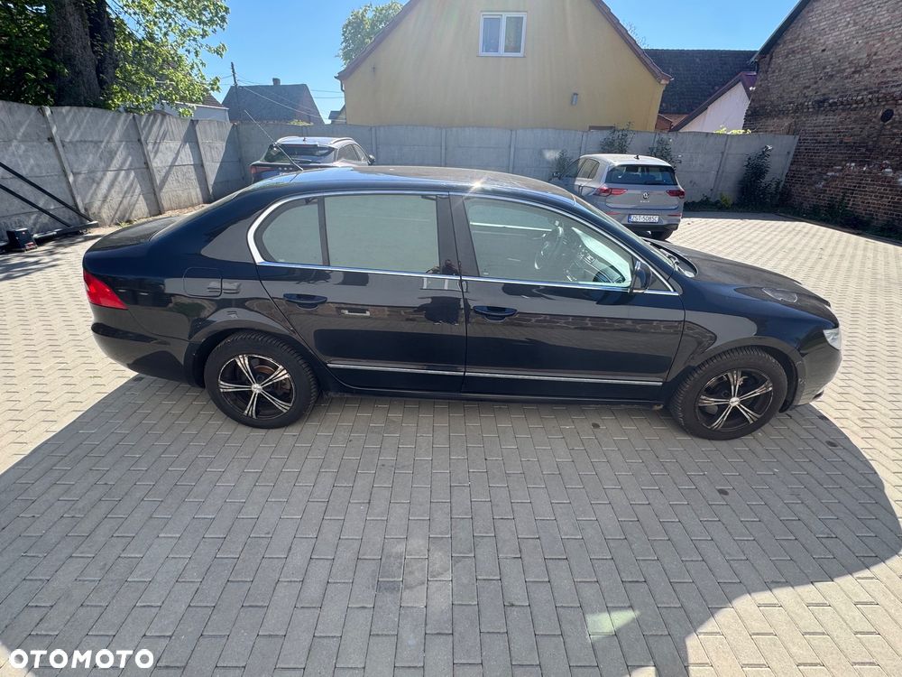Skoda Superb 2.0 TDI Elegance - 3