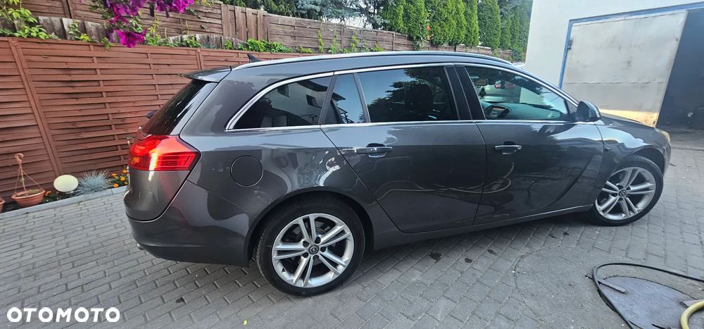 Opel Insignia 2.0 T Sport 4x4 - 2