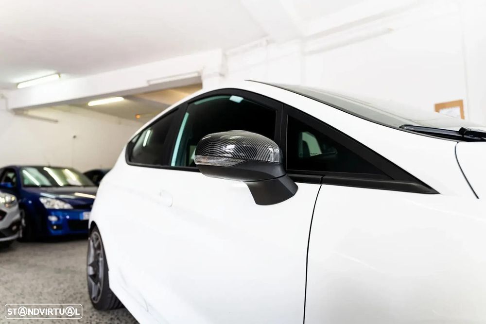 Ford Fiesta 1.5 EcoBoost S&S c/ Pack Pele Exclusiva ST - 35
