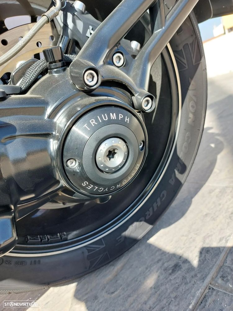 Triumph Rocket 3 GT - 19