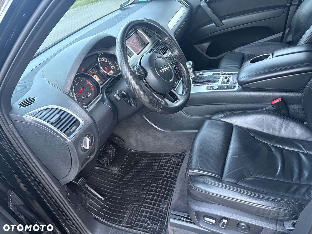 Audi Q7 - 40