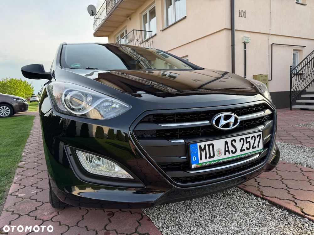 Hyundai i30 1.6 CRDi Classic + DCT - 9