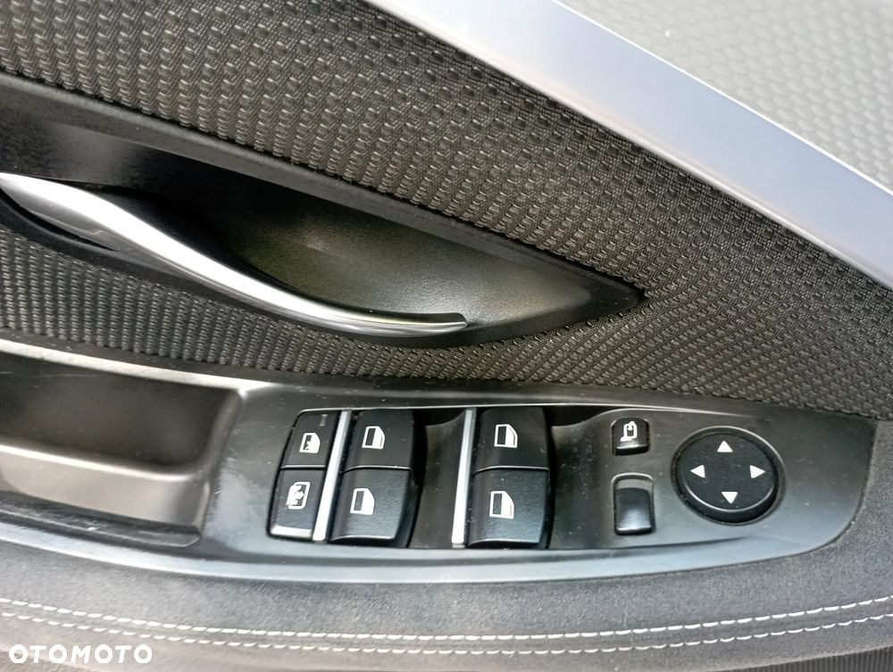 BMW Seria 5 535d xDrive - 29