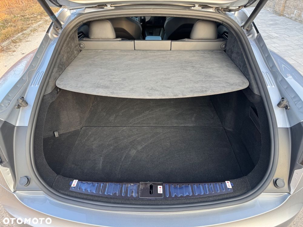 Tesla Model S - 38