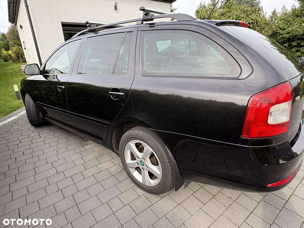 Skoda Octavia 2.0 TDI DPF Elegance - 9