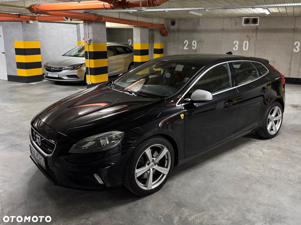 Volvo V40 D4 Drive-E R-Design Momentum - 2