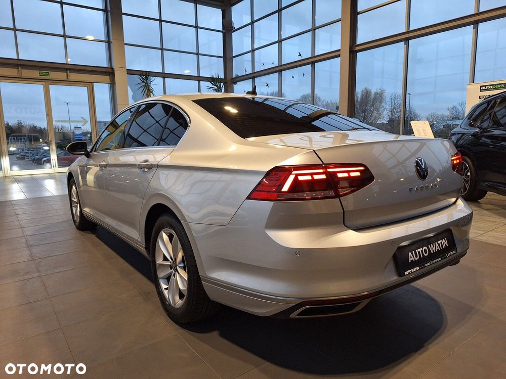 Volkswagen Passat 2.0 TSI Elegance DSG - 5