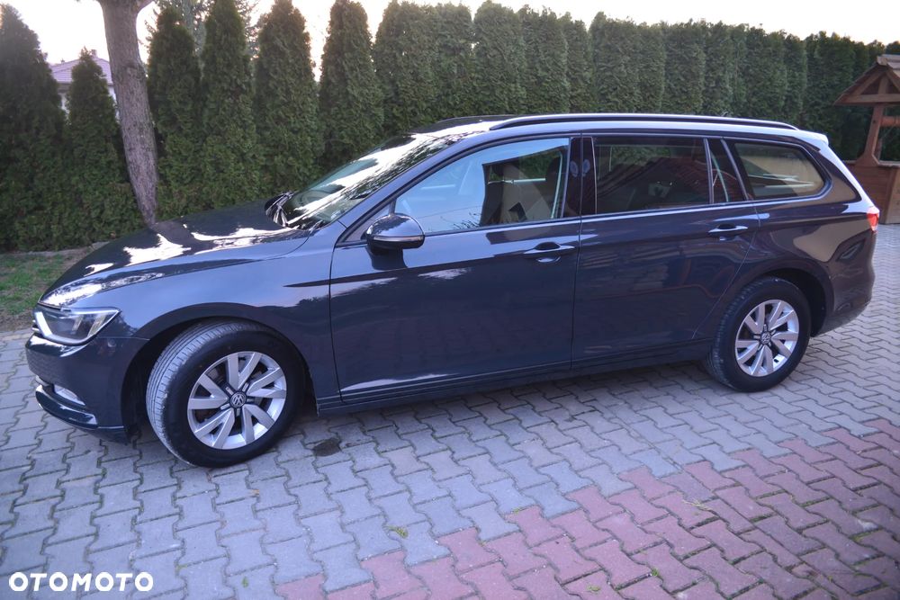 Volkswagen Passat - 9