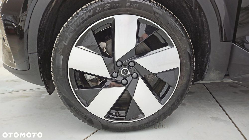 Volvo XC 40 73kWh P6 Recharge Core - 24