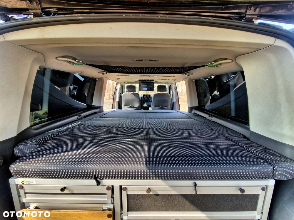 Volkswagen Multivan - 22