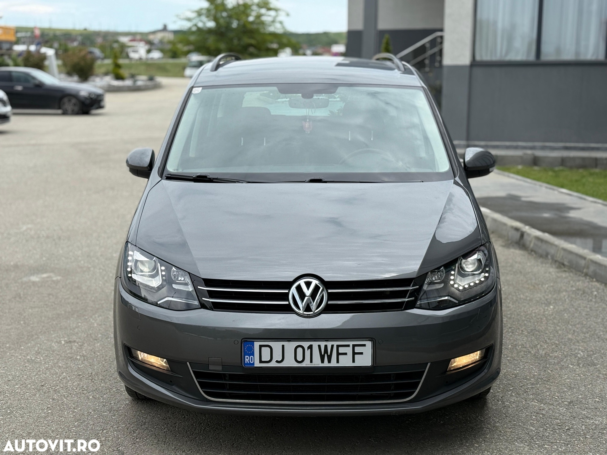 Volkswagen Sharan 2.0 TDI 4MOTION (BlueMotion Technology) Trendline - 12