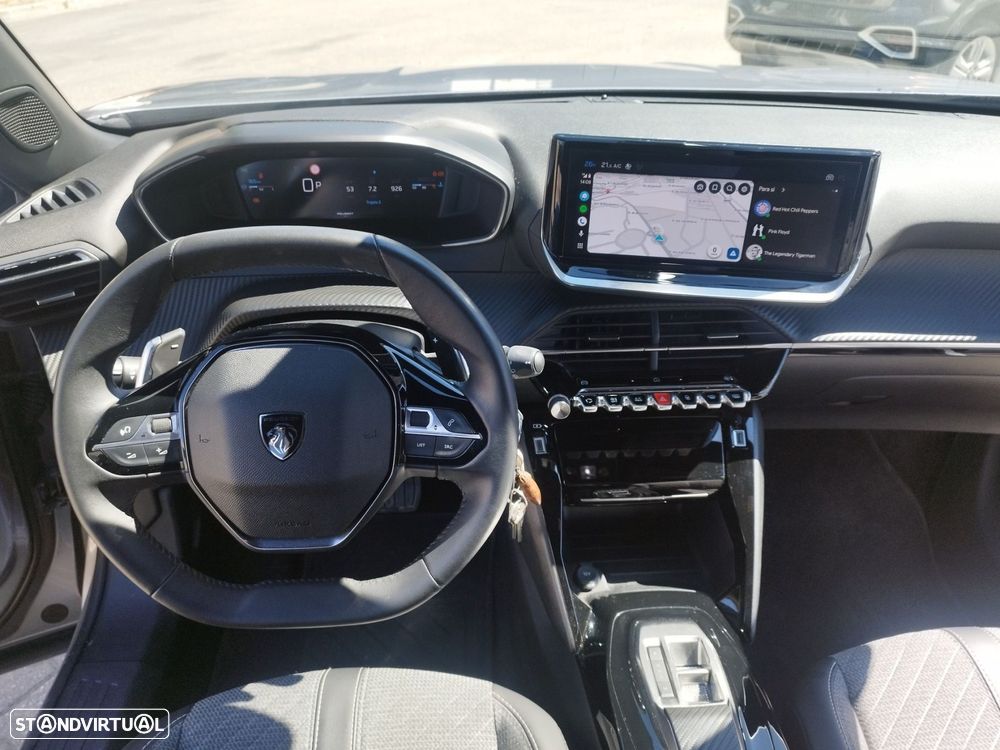 Peugeot 2008 1.2 PureTech Allure EAT8 - 12