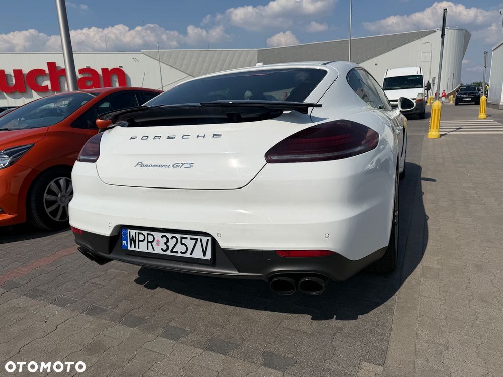 Porsche Panamera GTS PDK - 6