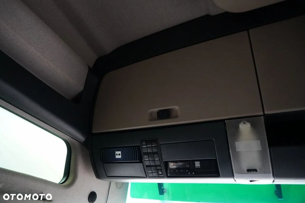 MAN TGX 18.510 / XXL / RETARDER / KLIMA POSTOJOWA /  CAŁY NA PODUSZKACH / OPONY 100% / SKÓRY /  NAVI - 32