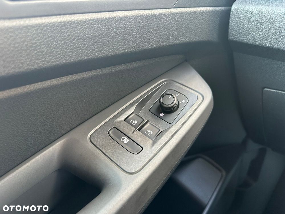 Volkswagen Caddy Caddy  silnik: 2,0 l TDI EU6 SCR  75 kW skrzynia biegów: manualna 6 -biegowa rozstaw osi: 2755 mm - 19