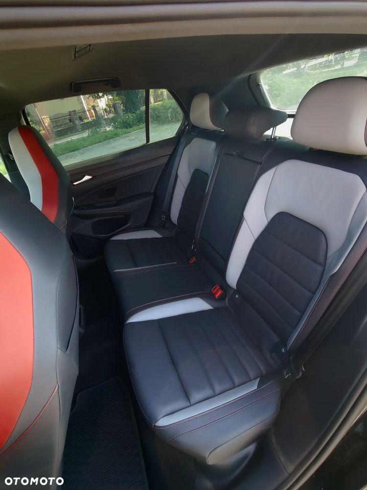 Volkswagen Golf - 13