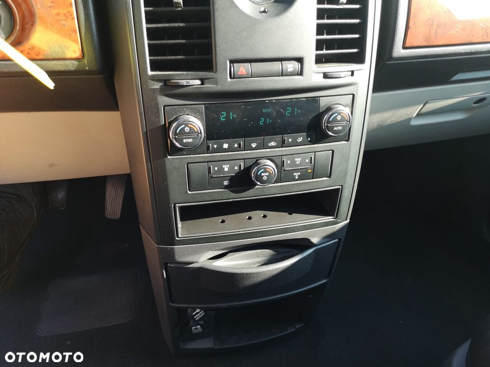 Chrysler Grand Voyager 2.8 CRD Automatik Touring - 26