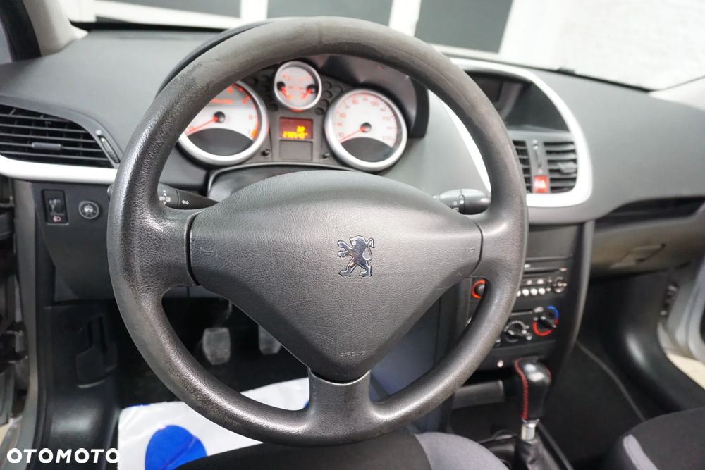 Peugeot 207 1.4 Active - 22
