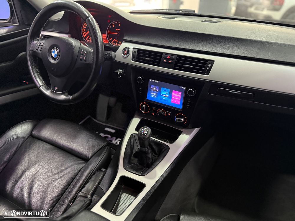 BMW 320 d Coupe - 19