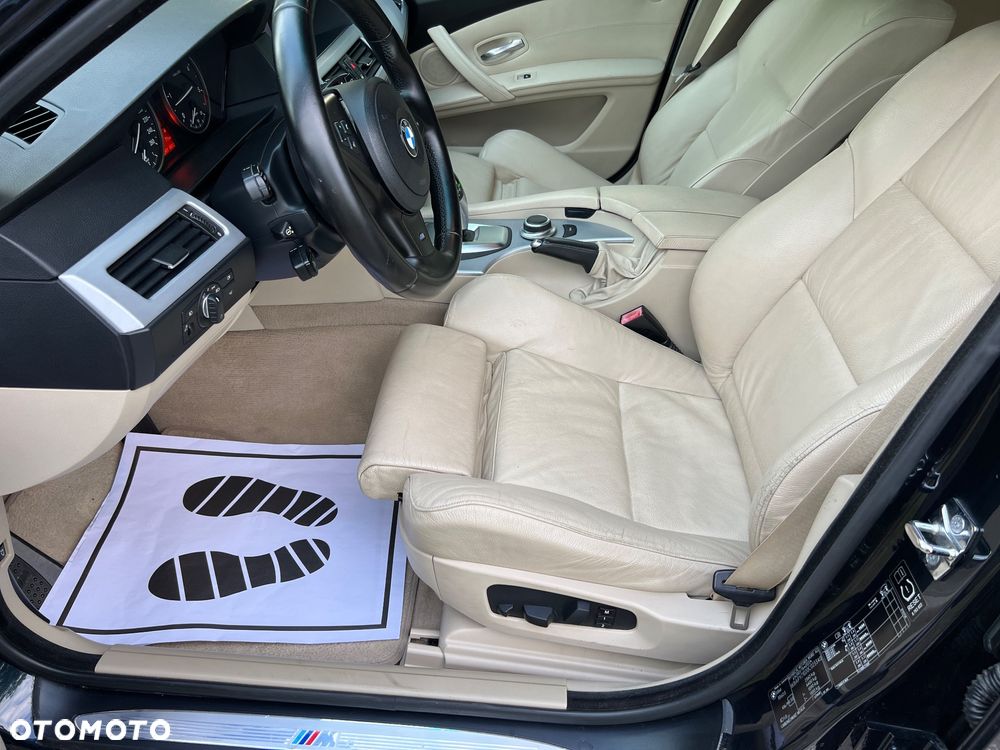 BMW Seria 5 530d xDrive - 17