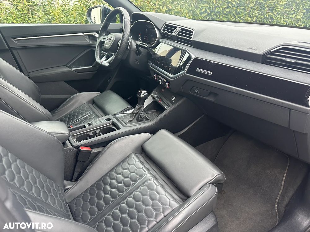 Audi RS Q3 - 10