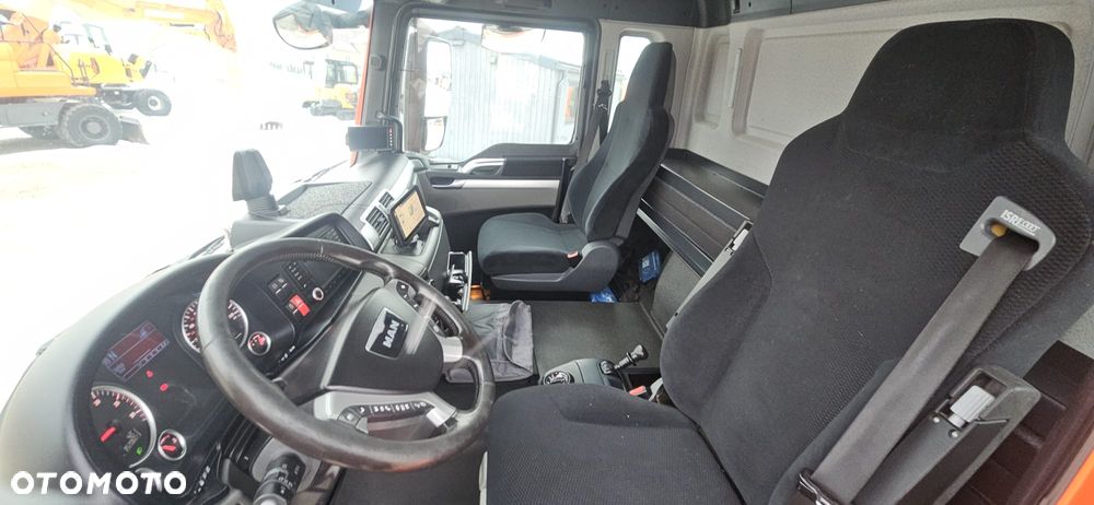 MAN TGS 26.360 - 17