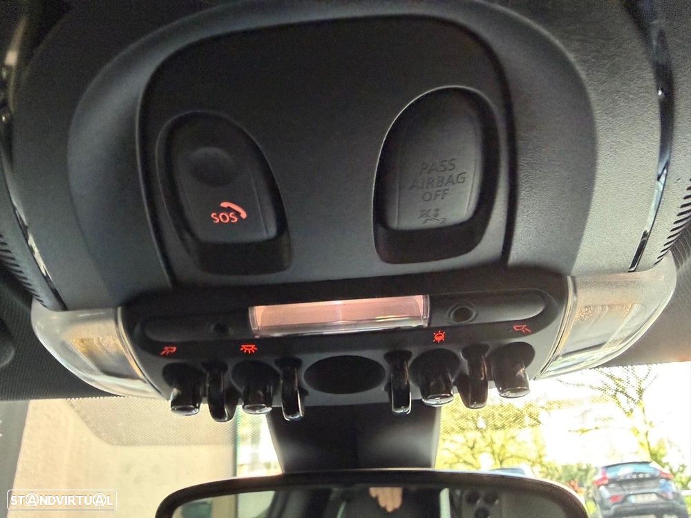 MINI 3 Portas Cooper SE - 15