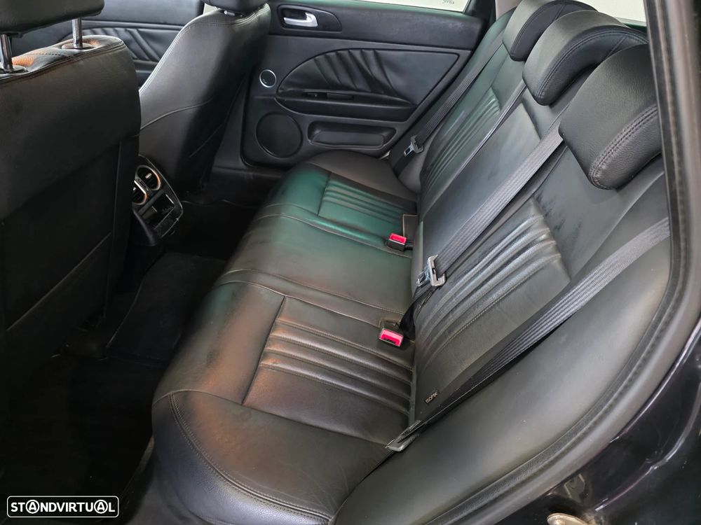 Alfa Romeo 159 Sportwagon 2.0 JTDm Distinctive - 7