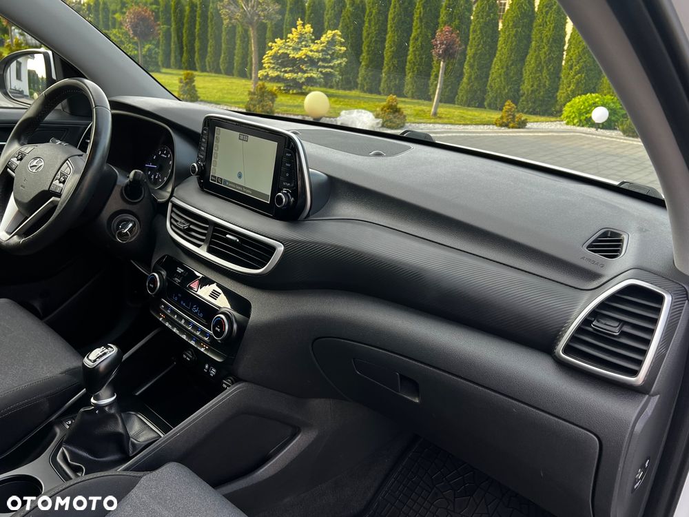 Hyundai Tucson blue 1.6 GDi 2WD Navi - 33