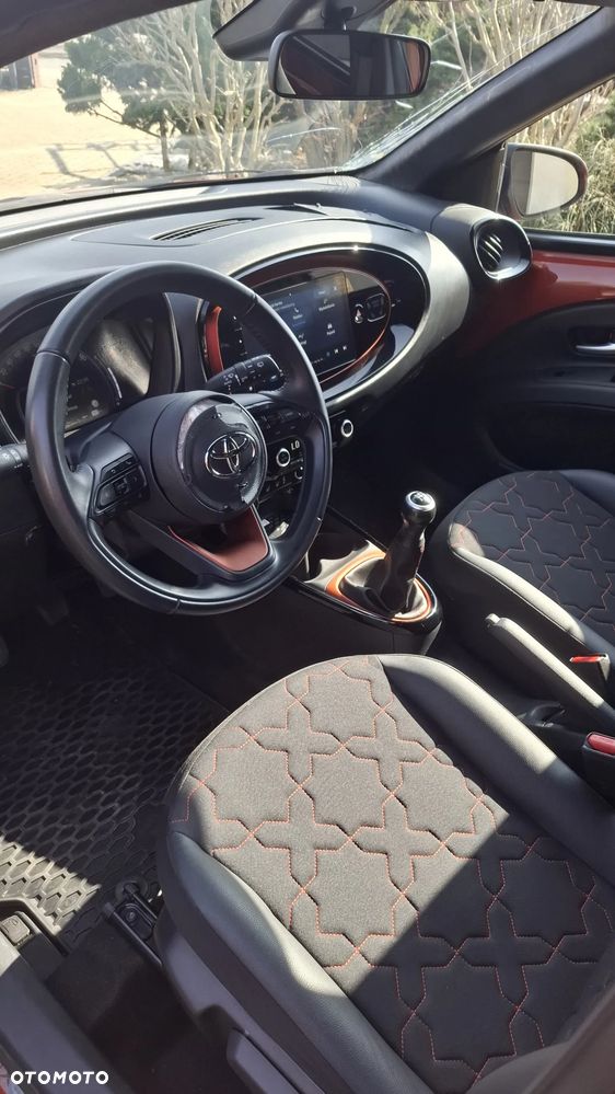 Toyota Aygo X 1.0 VVT-i Executive - 13