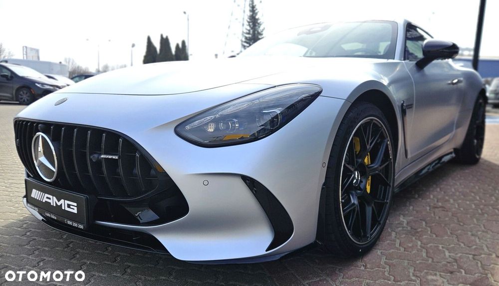 Mercedes-Benz AMG GT - 4
