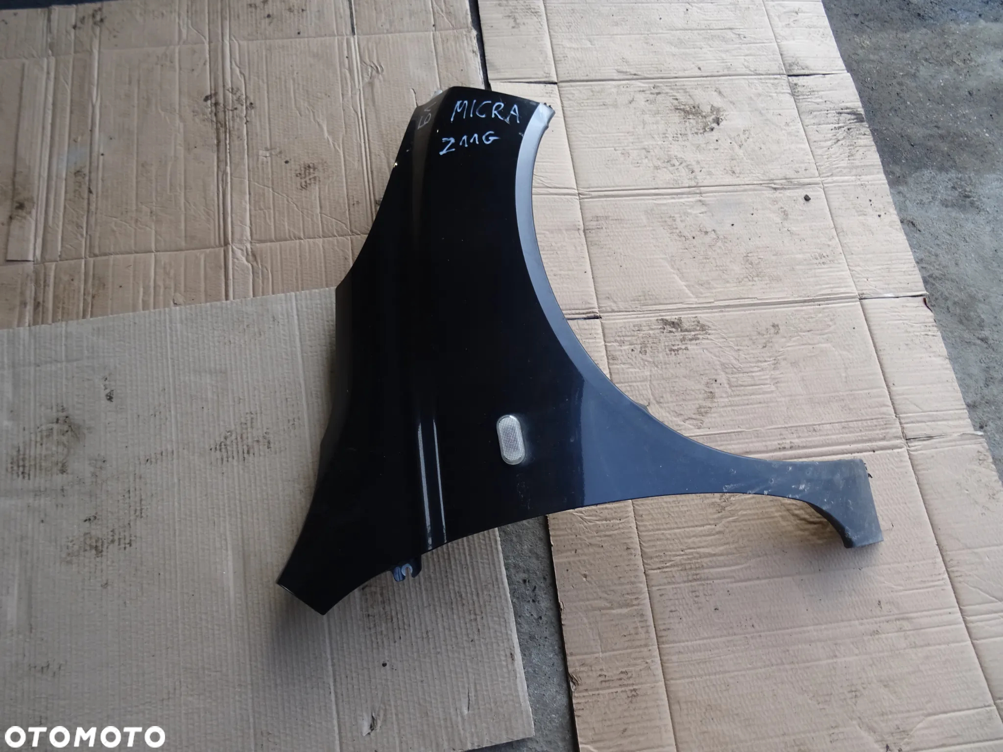 Błotnik Prawy Przód Nissan Micra K12 Z11G - 6