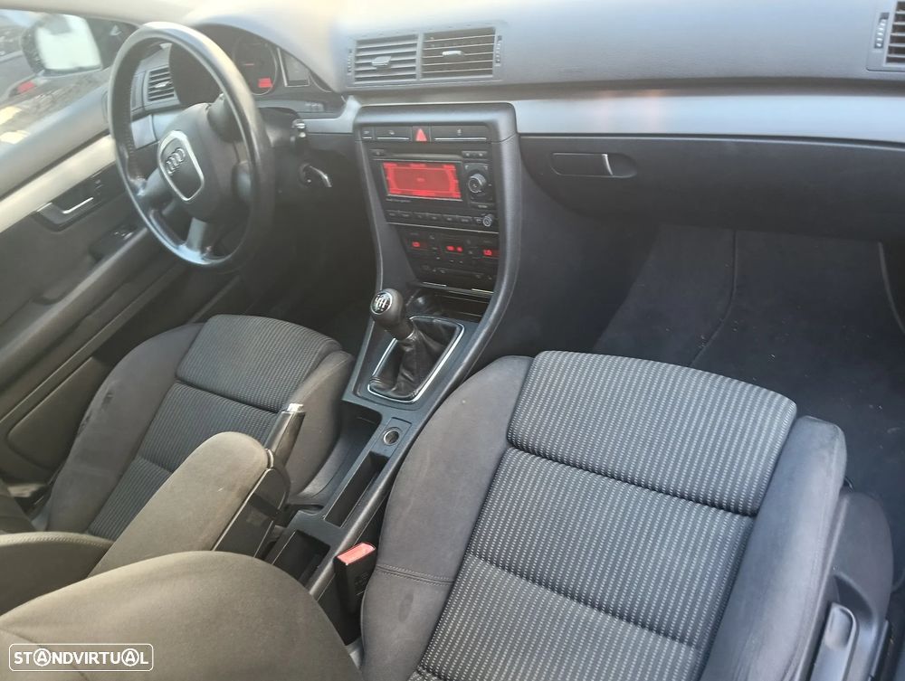 Audi A4 Avant 2.0 TDI - 7