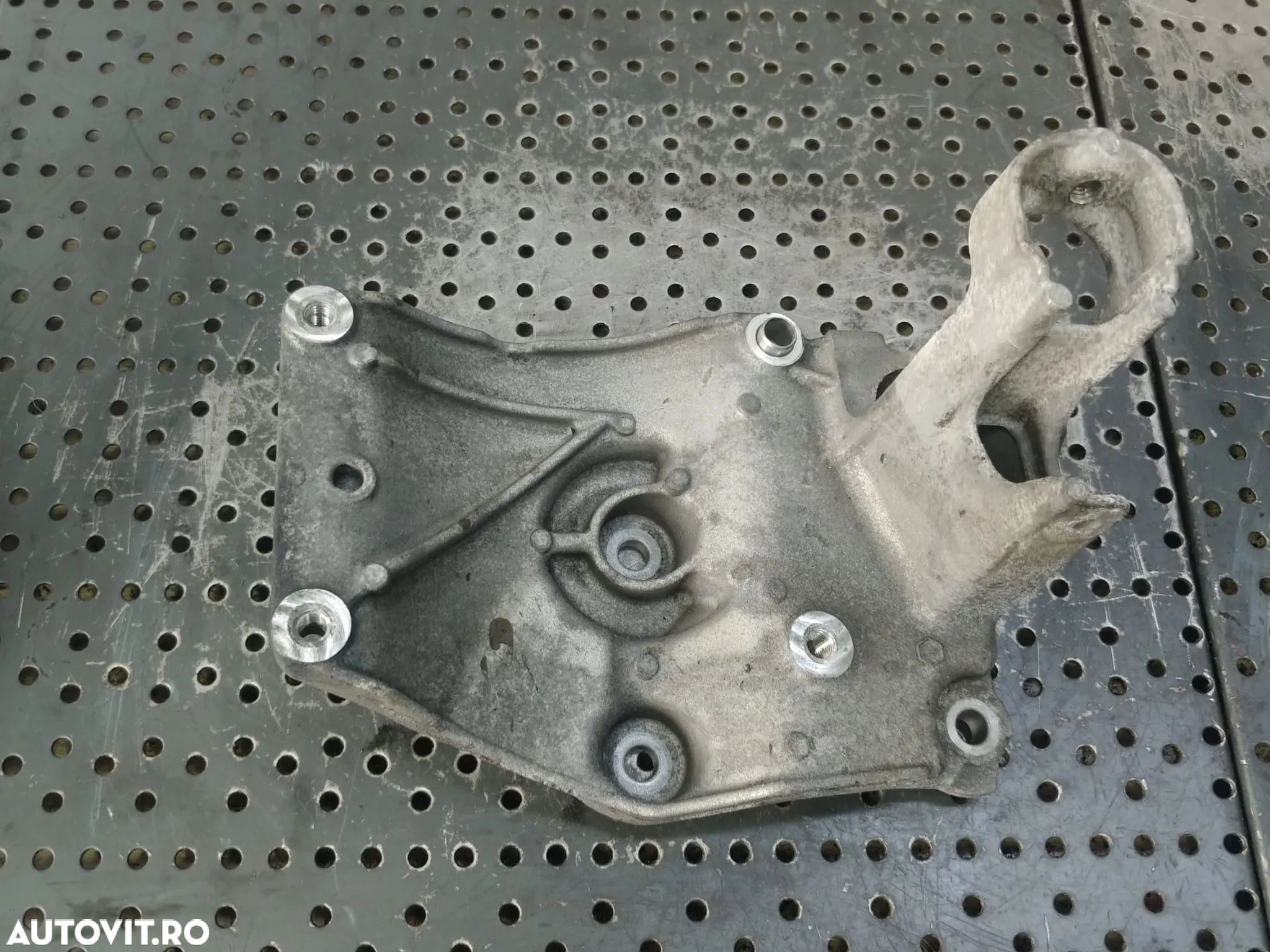 suport compresor ac 1.5 hdi yh01 peugeot 3008  208 9823598480 - 1