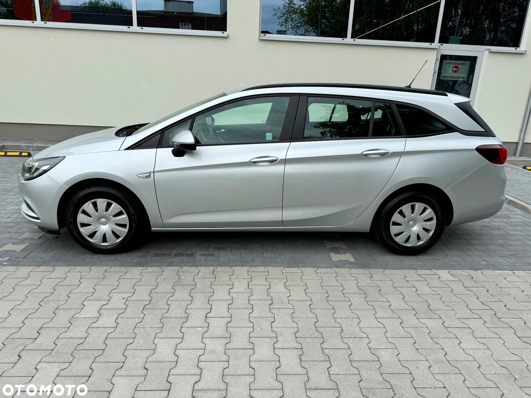 Opel Astra V 1.4 T Enjoy - 6