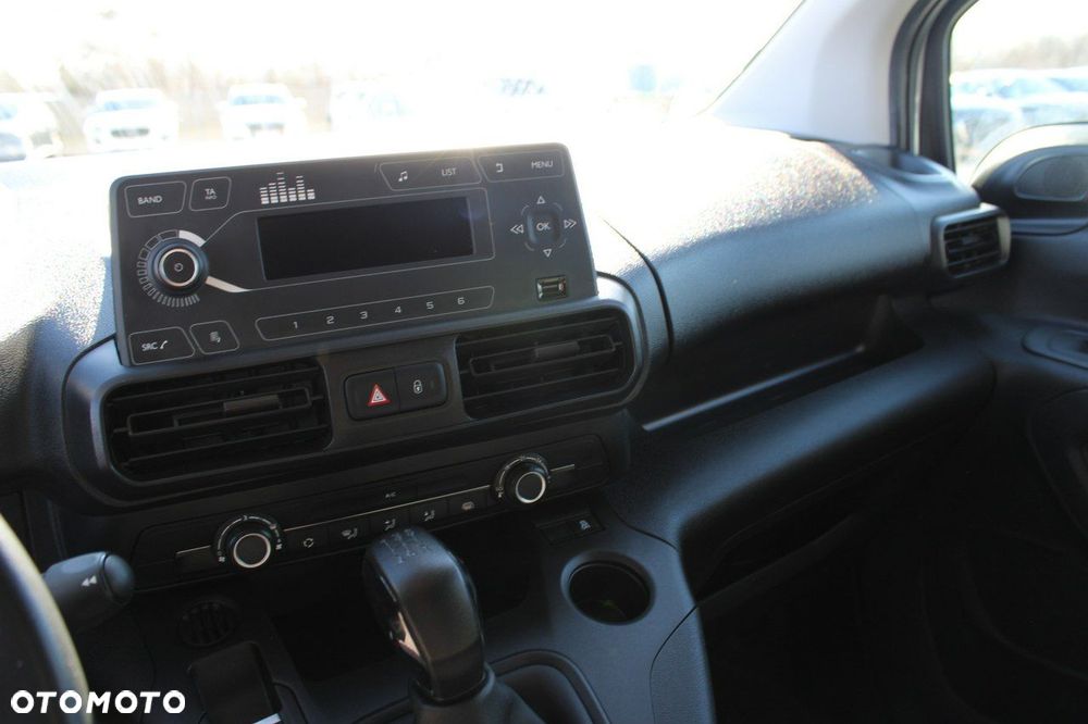 Peugeot Partner - 25