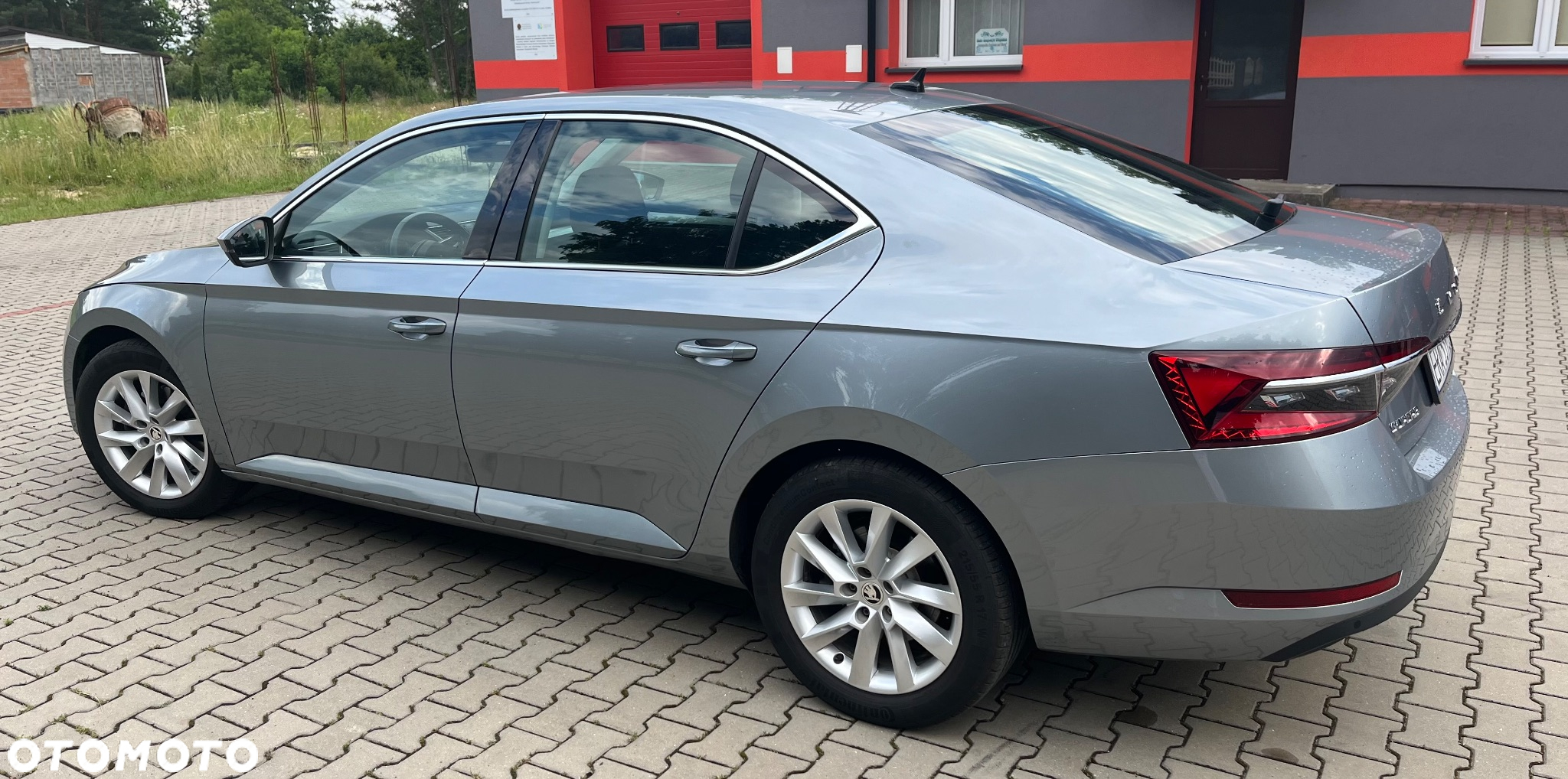 Skoda Superb 2.0 TSI Ambition DSG - 7