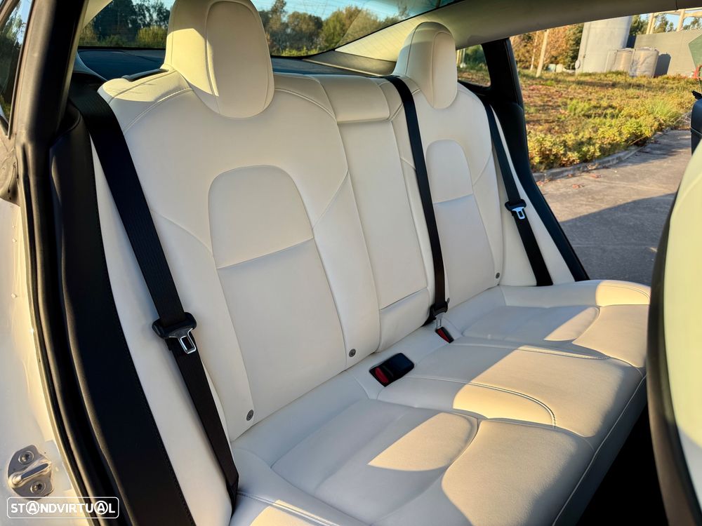 Tesla Model 3 Performance Dual Motor AWD - 27