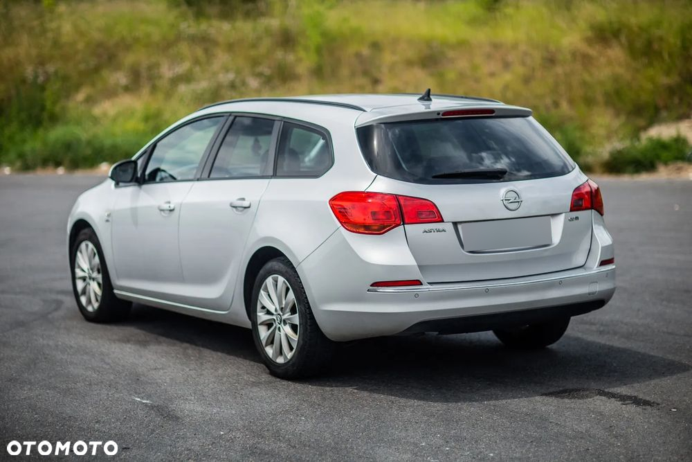 Opel Astra - 11