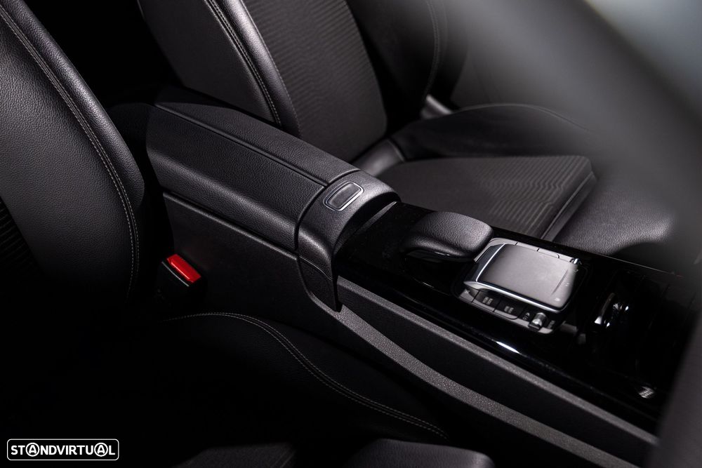 Mercedes-Benz CLA 250 e - 22