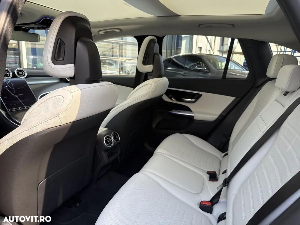 Mercedes-Benz GLC 300 e 4MATIC - 11