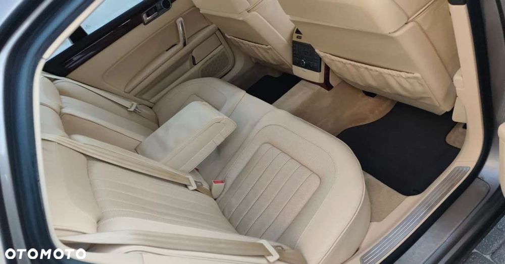 Volkswagen Phaeton - 35