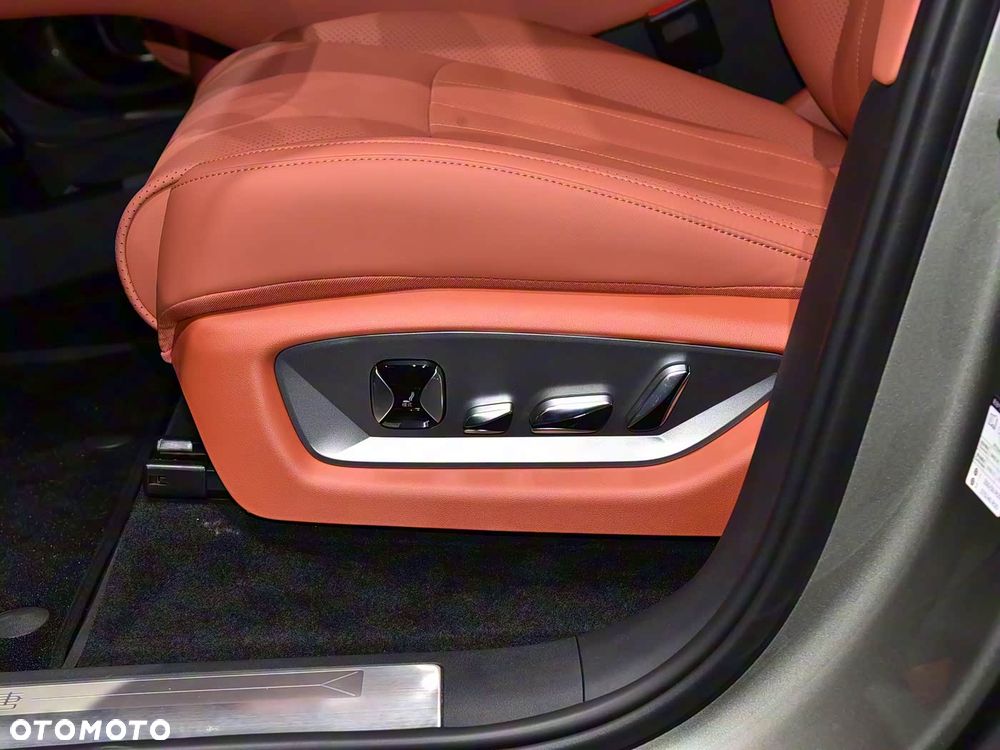BYD Tang L - 13