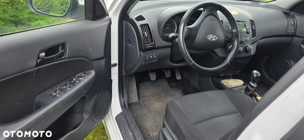 Hyundai i30 1.4 Base - 9