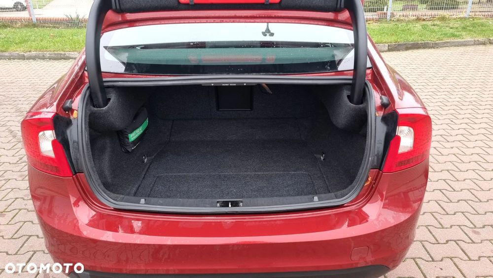 Volvo S60 D3 Geartronic Momentum - 6