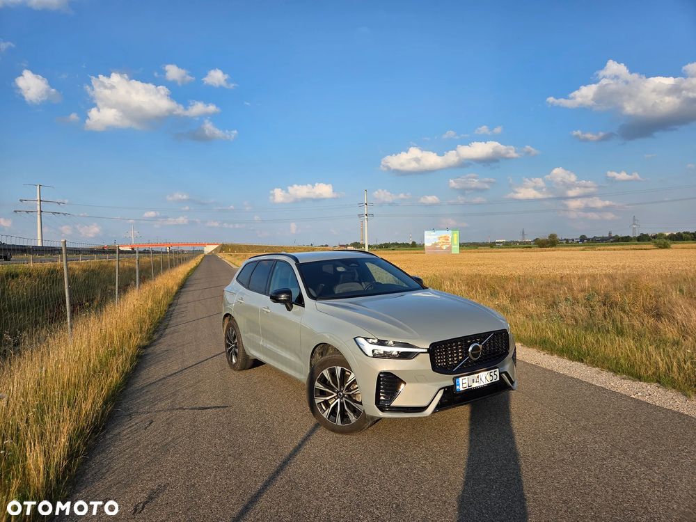 Volvo XC 60 B4 B Plus Dark - 14